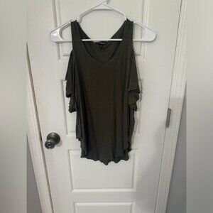 Cold shoulder top